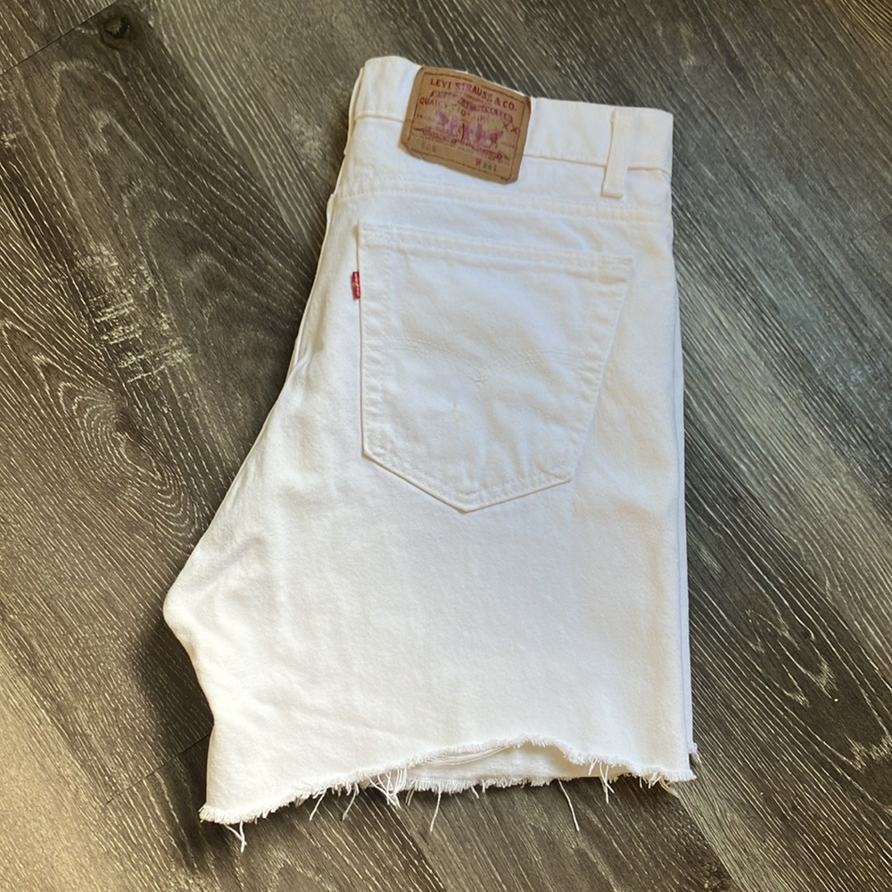 Levi’s - Picture 11 of 15